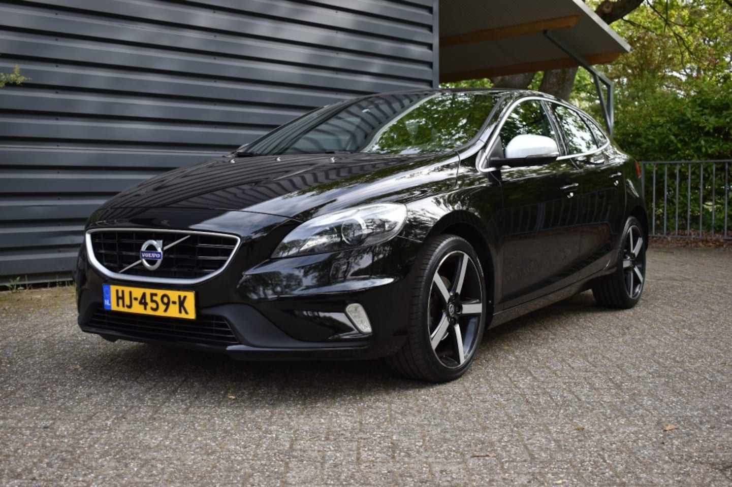 Volvo V40 - VOLVO 2.0 D2 R-DESIGN!!! BNS!!!  2015!!   9894 EURO!!! - AutoWereld.nl