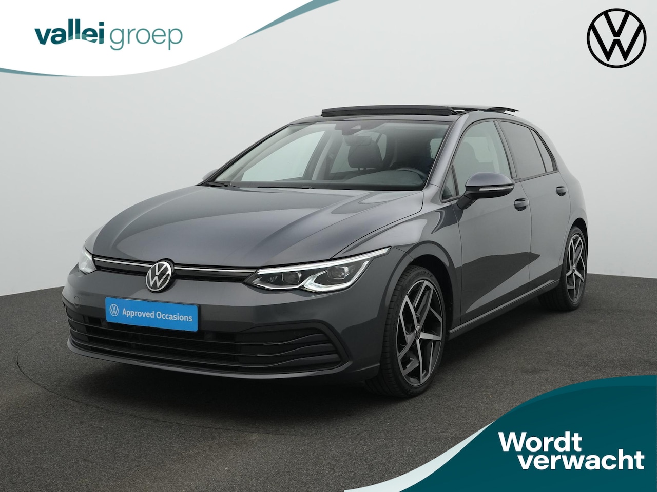 Volkswagen Golf - 1.0 eTSI 110 pk DSG Life | Panoramadak | Geheugen-/massagestoel | IQ Light | Achteruitrijc - AutoWereld.nl