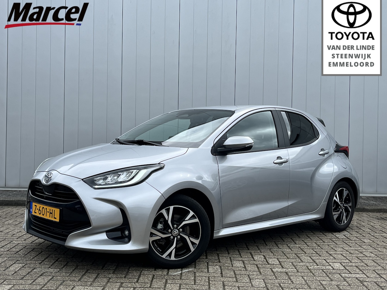 Toyota Yaris - 1.5 Hybrid 115 First Edition NL auto 1e Eigenaar Dealer onderhouden auto - AutoWereld.nl