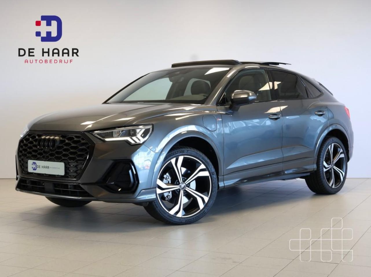 Audi Q3 Sportback - 45 TFSI e 245 pk S Edition - Pano - Leder - Stoelverw. - Navigatie - AutoWereld.nl