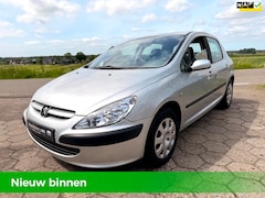 Peugeot 307 - 1.6-16V ACTIE: NU TOT €500 KORTING | NIEUWE APK| NAP| 5DRS| AIRCO||1E EIGENAAR