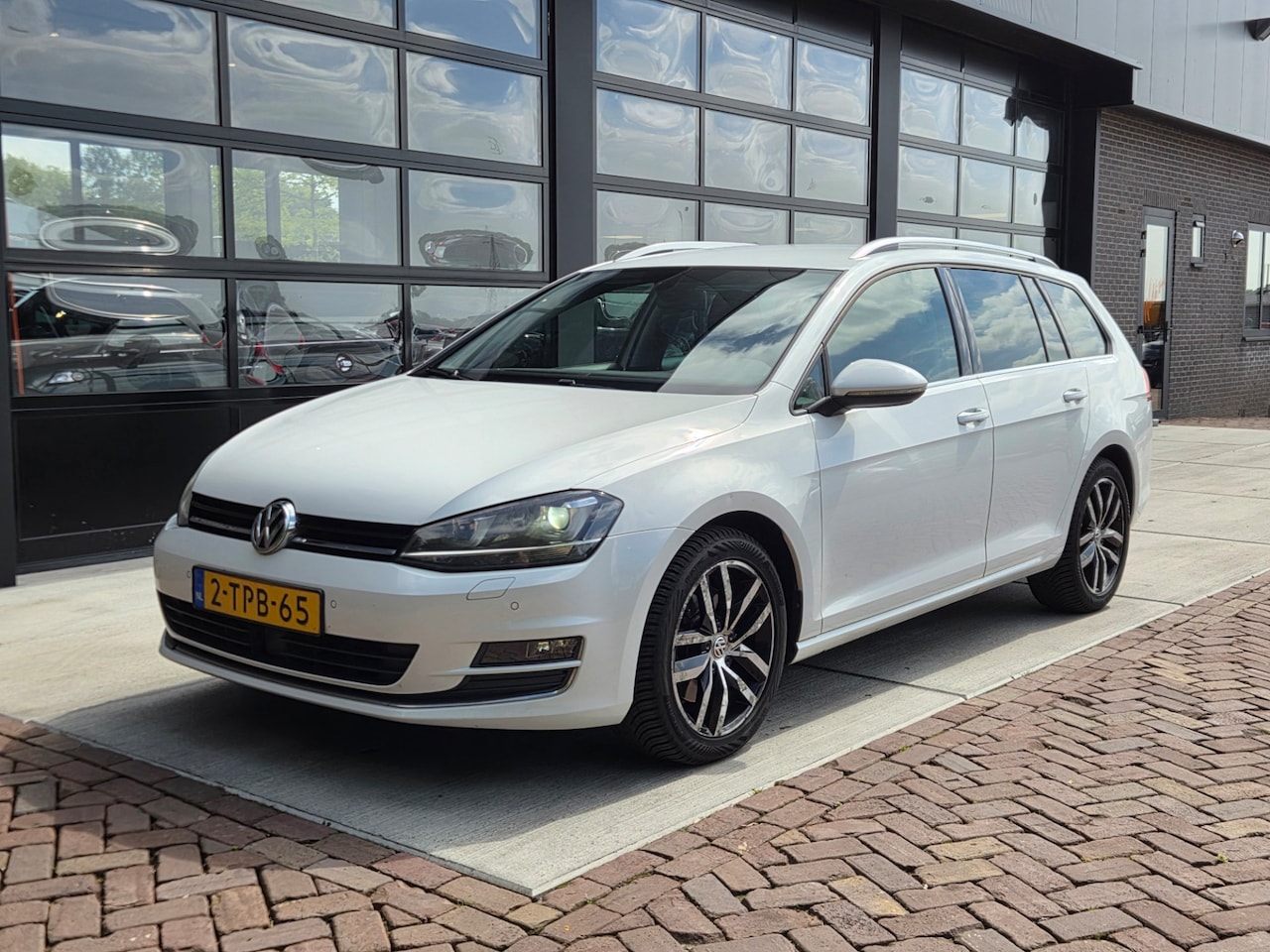 Volkswagen Golf Variant - 1.4 TSI 140 PK Highline Automaat - AutoWereld.nl