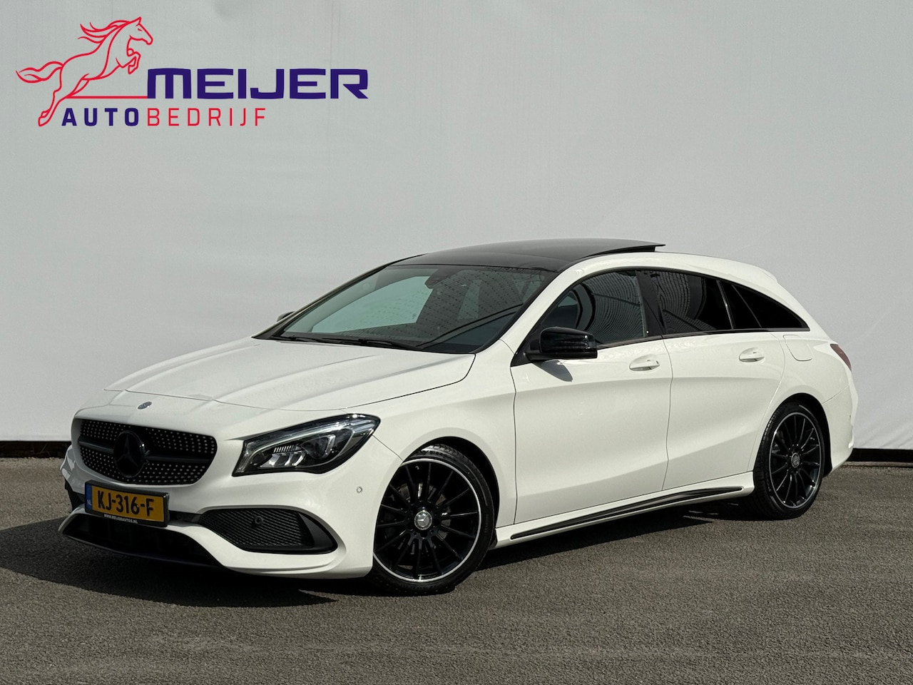 Mercedes-Benz CLA-klasse Shooting Brake - 180 AMG Night Edition Plus LED | Panoramadak | PDC | Cruise | Camera | Clima | Automaat !! - AutoWereld.nl