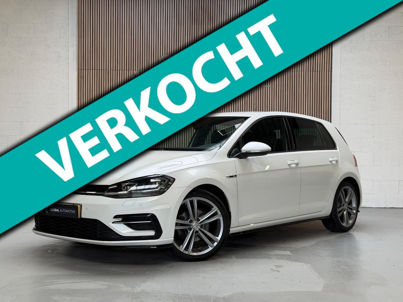 Volkswagen Golf - 1.4 TSI 150 PK 3x R LINE - AUTOMAAT - R LINE - COCKPIT - AutoWereld.nl