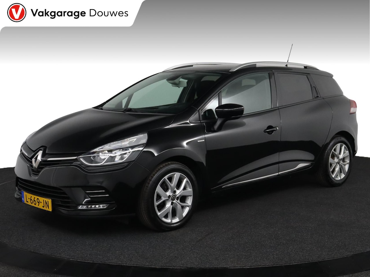 Renault Clio Estate - 0.9 TCe Limited | NAP | Airco | Stoelverwarming | Cruise | 1e eigenaar | BTW - AutoWereld.nl