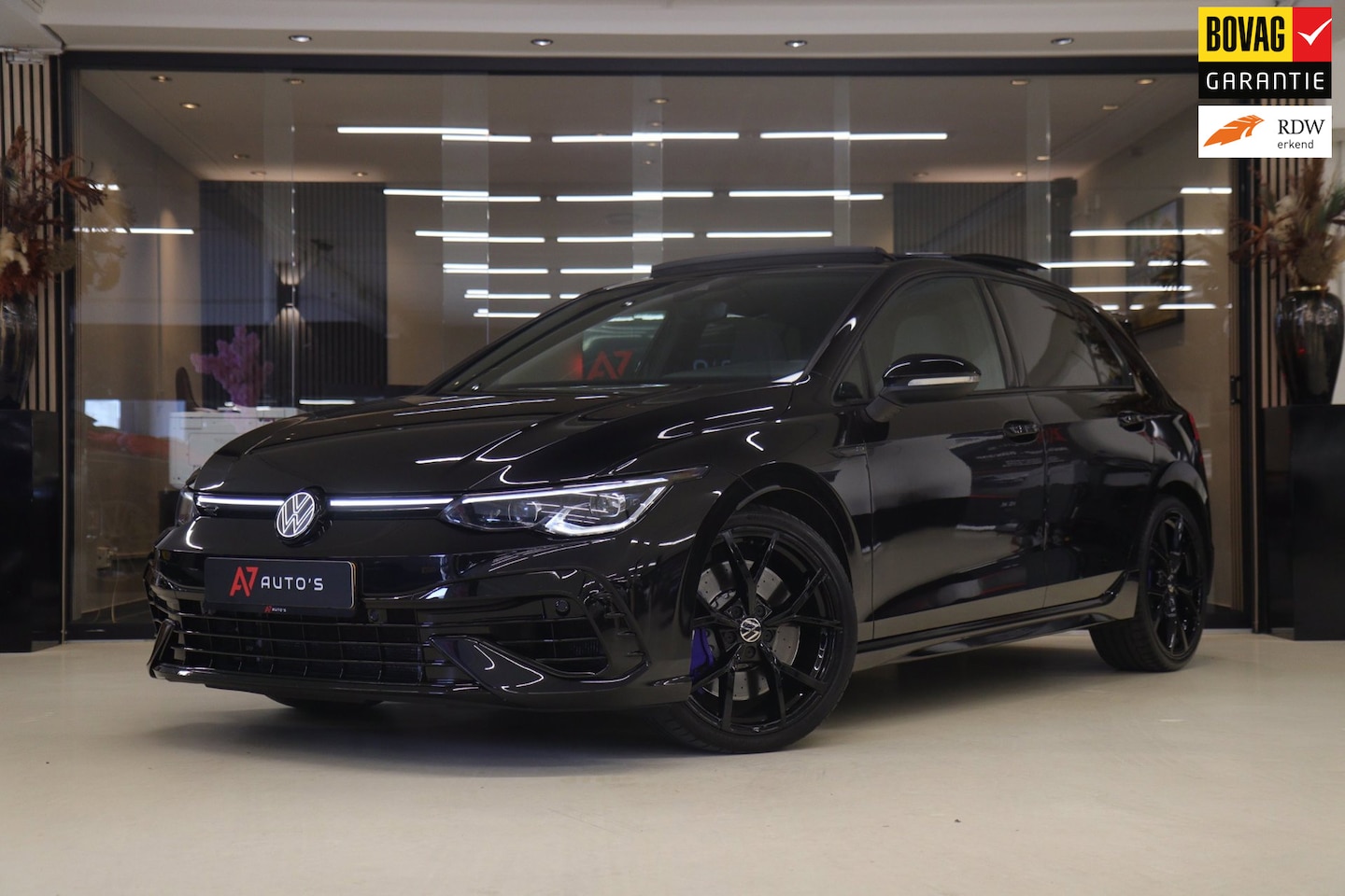 Volkswagen Golf - 2.0 TSI R 4Motion PERFORMANCE /AKRA/PANO/IQ/H-K/BOMVOL - AutoWereld.nl