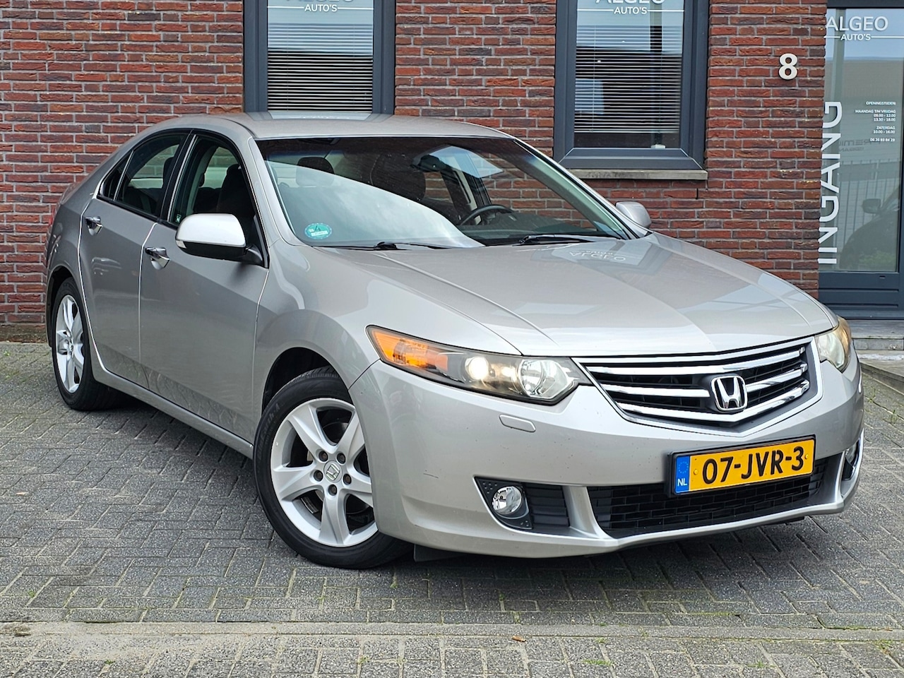 Honda Accord - 2.0i Elegance Limited Edition 2.0i Elegance Limited Edition - AutoWereld.nl