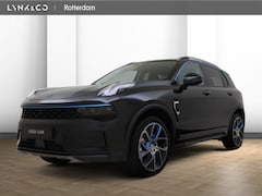 Lynk & Co 01 - | Rijklaar | Panoramadak | 360° camera |