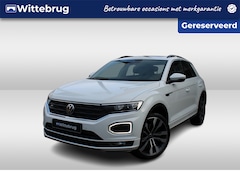 Volkswagen T-Roc - 1.5 TSI 150pk R-Line DSG Automaat / Panoramadak / LM 19 inch / Digital cockpitt / Navigati