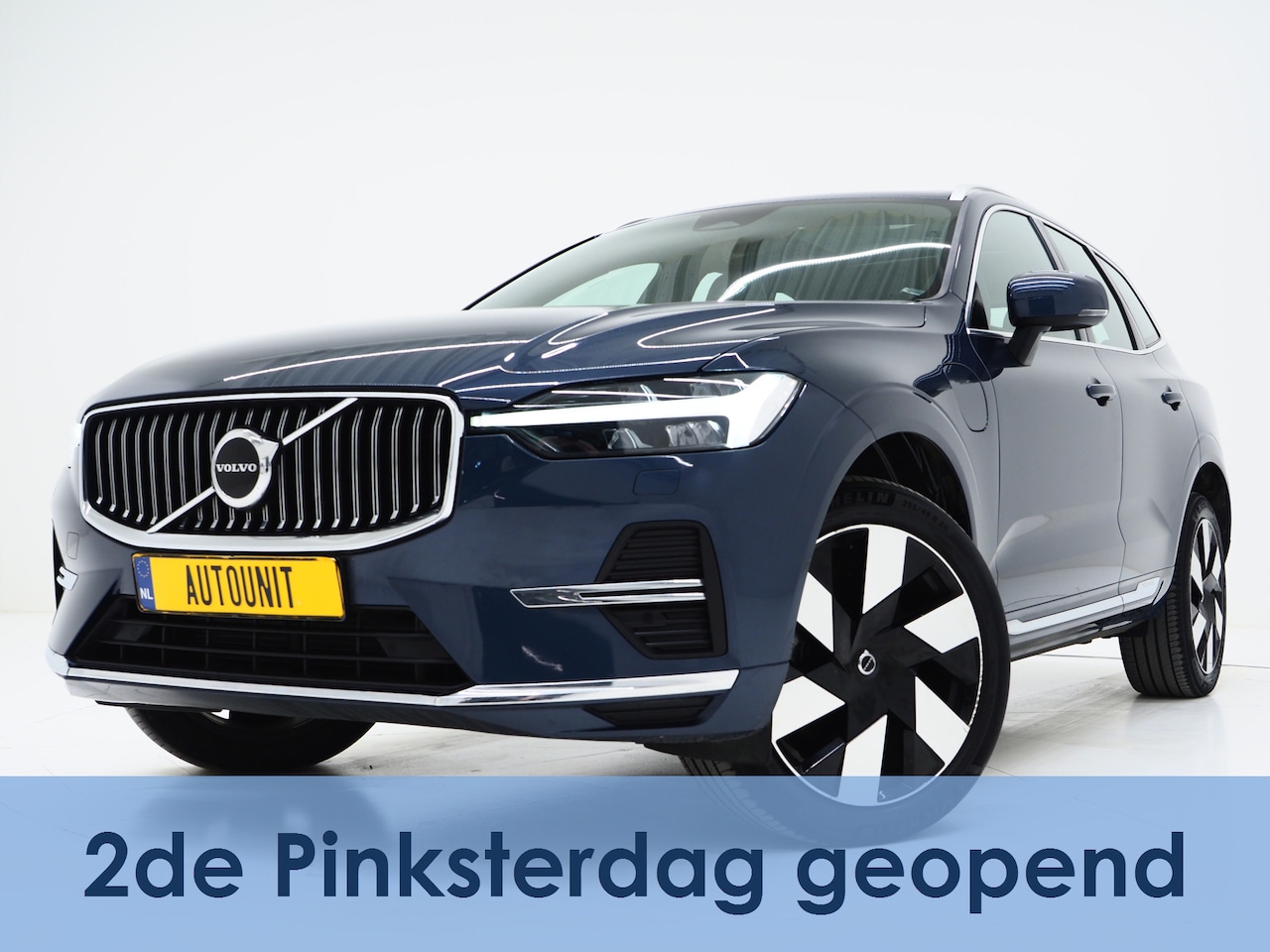 Volvo XC60 - 2.0 T6 Plug-in hybrid AWD Ultimate | Panoramadak | Trekhaak | Tailored Wool Blend | Luchtv - AutoWereld.nl
