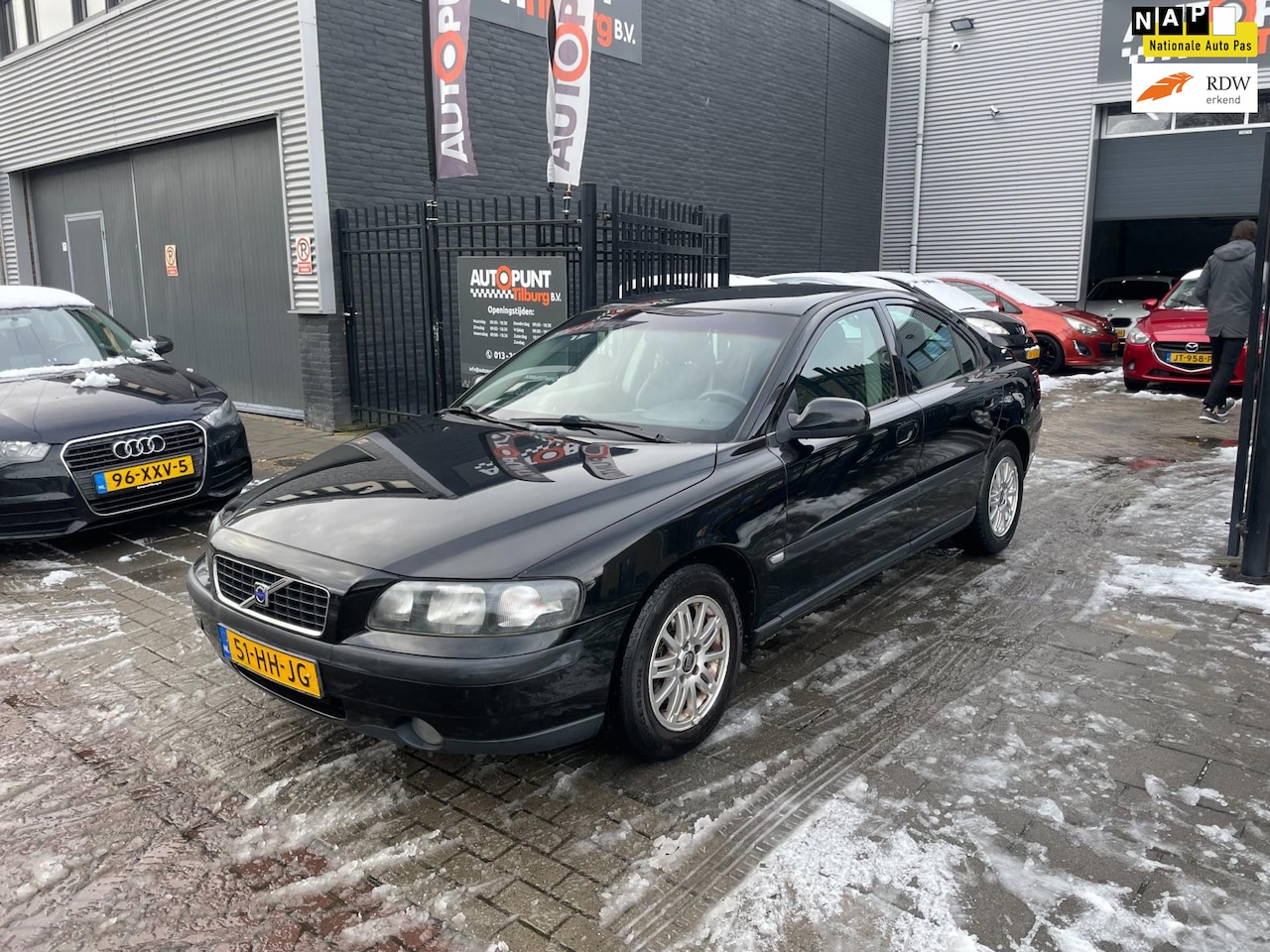 Volvo S60 - 2.4 3e Eigenaar! Trekhaak Airco PDC NAP APK - AutoWereld.nl