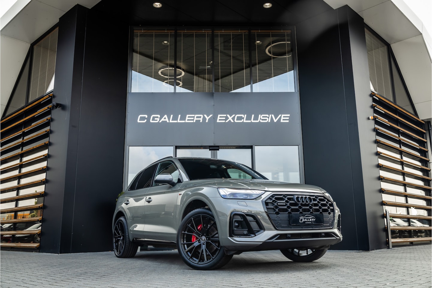 Audi Q5 - 50 TFSI e S edition - S Line | Panorama | RS Seats | Trekhaak - AutoWereld.nl