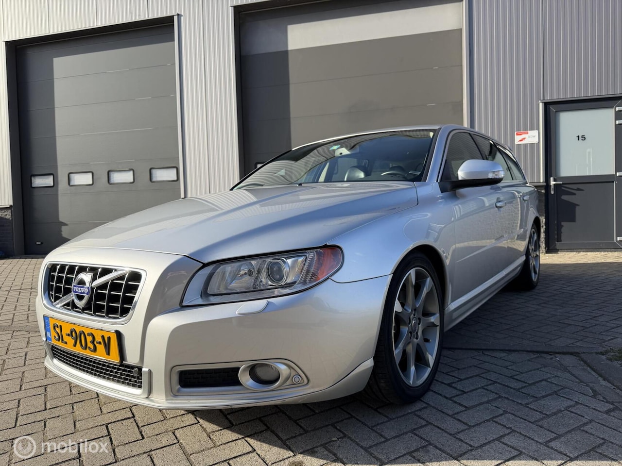 Volvo V70 - 3.0 T6 AWD Summum | Heico 320 PK! | Carplay | - AutoWereld.nl