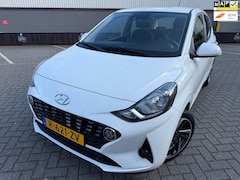 Hyundai i10 - 1.0 Comfort*1eEigenaar*NAVI-CarPlay*Cruise*Airco*Park-Sensoren*Velgen*Bluetooth*NAP*APK