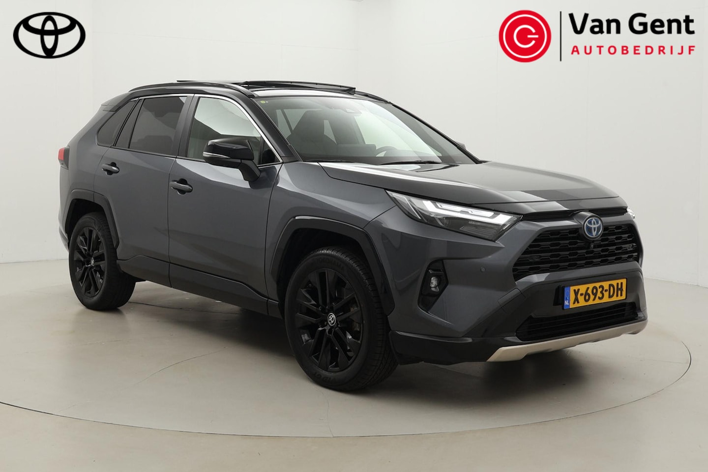 Toyota RAV4 - 2.5 Hybrid AWD Bi-Tone | Panoramadak | Dodehoek detectie | Apple Carplay / Android Auto | - AutoWereld.nl
