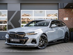 BMW 5-serie Touring - 530e xDrive M Sport | Maxton | Harman/Kardon | Trekhaak | Driving Ass. Plus | 21 Inch |