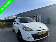 Renault Clio - 1.5 dCi Navigatie|Clima|Sport Velgen