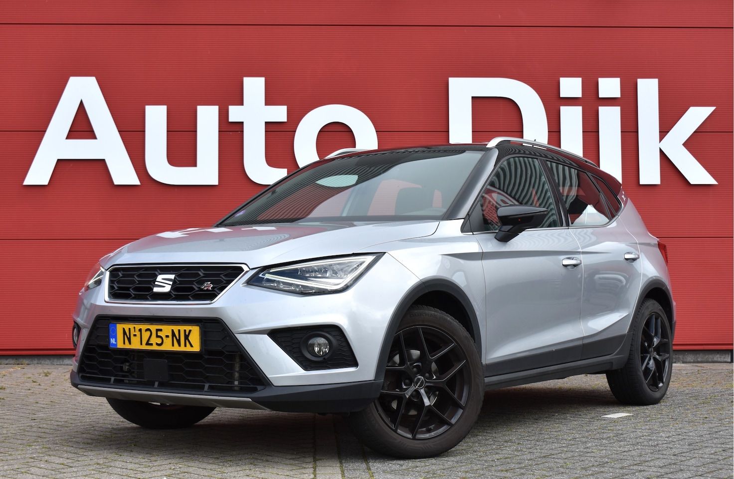 SEAT Arona - 1.0 TSI FR Business Intense LED | Keyless | Carplay | DAB | Trekhaak | Clima | Cruise | PD - AutoWereld.nl