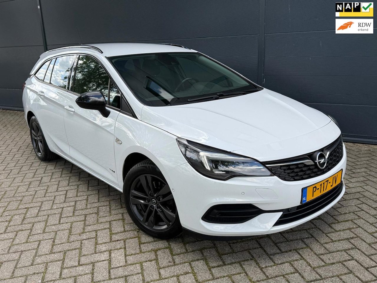 Opel Astra Sports Tourer - 1.2 Design/Camera/Carplay/Airco/cruise/trekhaak - AutoWereld.nl