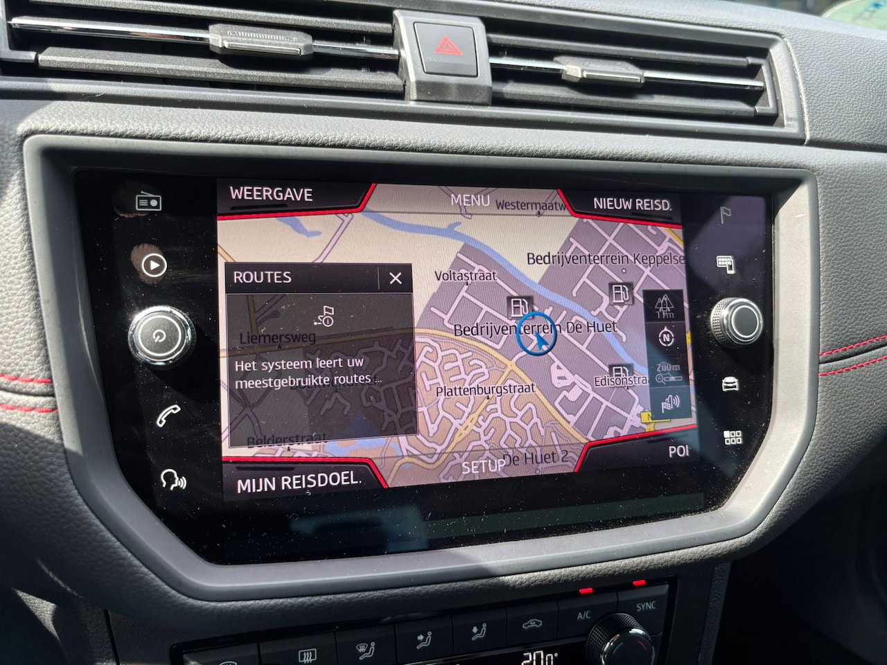 SEAT Arona - 1.5 TSI EVO FR Business Intense|ACC|Camera|DAB|LED