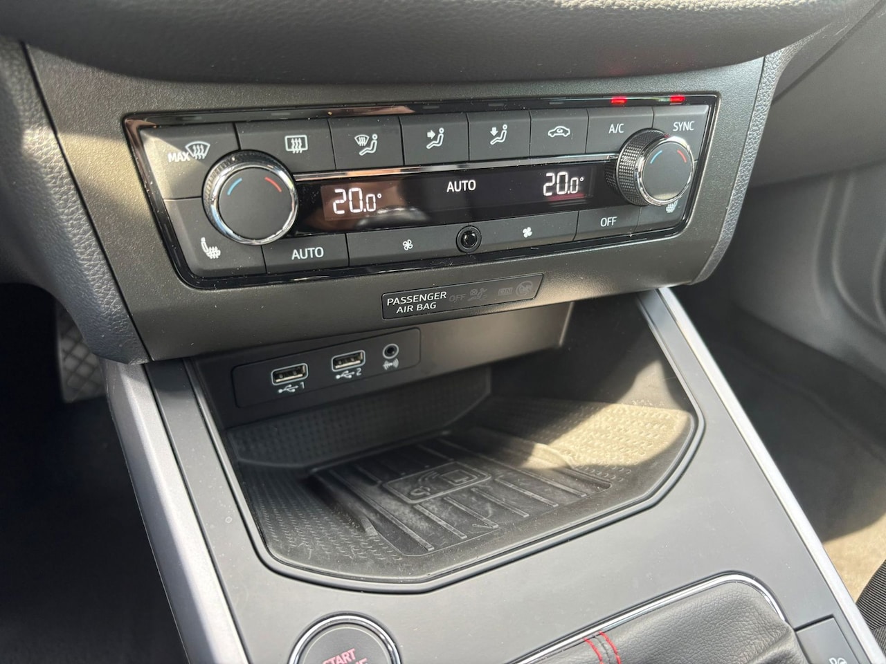 SEAT Arona - 1.5 TSI EVO FR Business Intense|ACC|Camera|DAB|LED