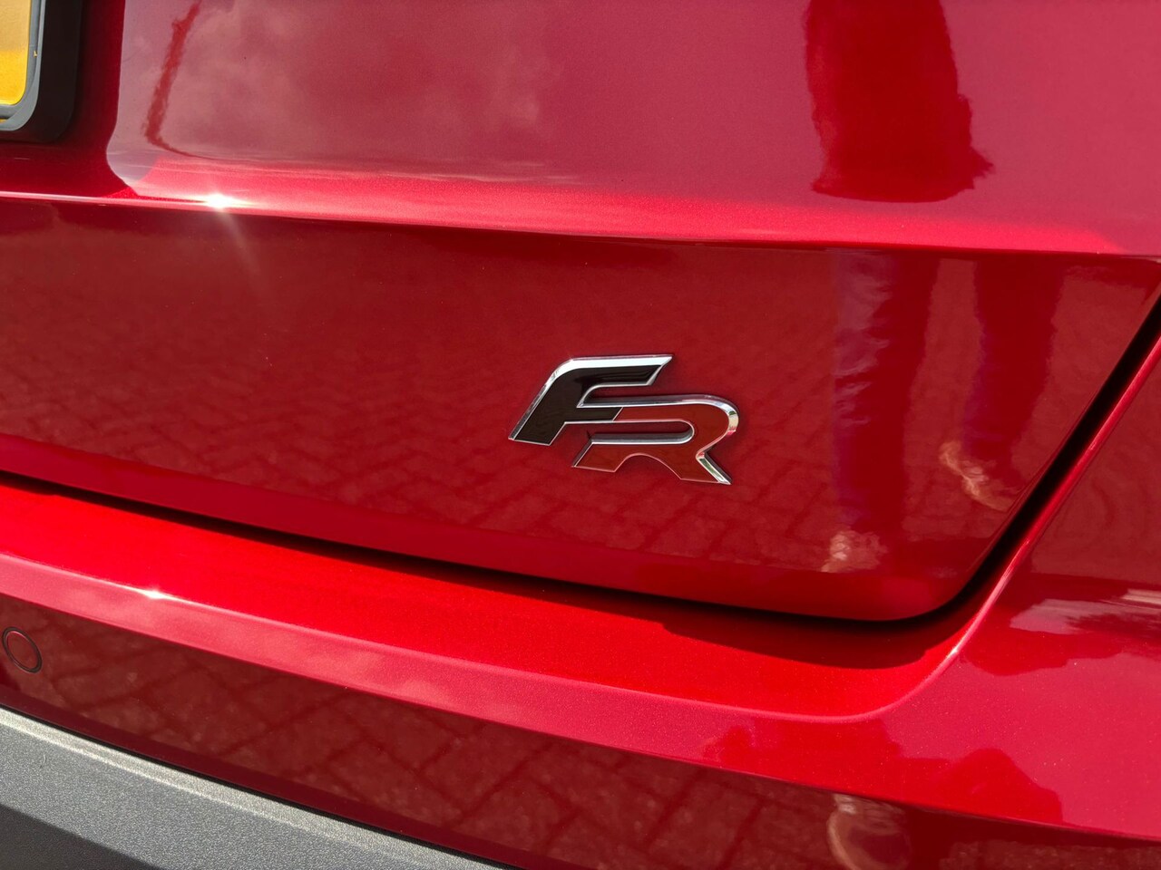SEAT Arona - 1.5 TSI EVO FR Business Intense|ACC|Camera|DAB|LED