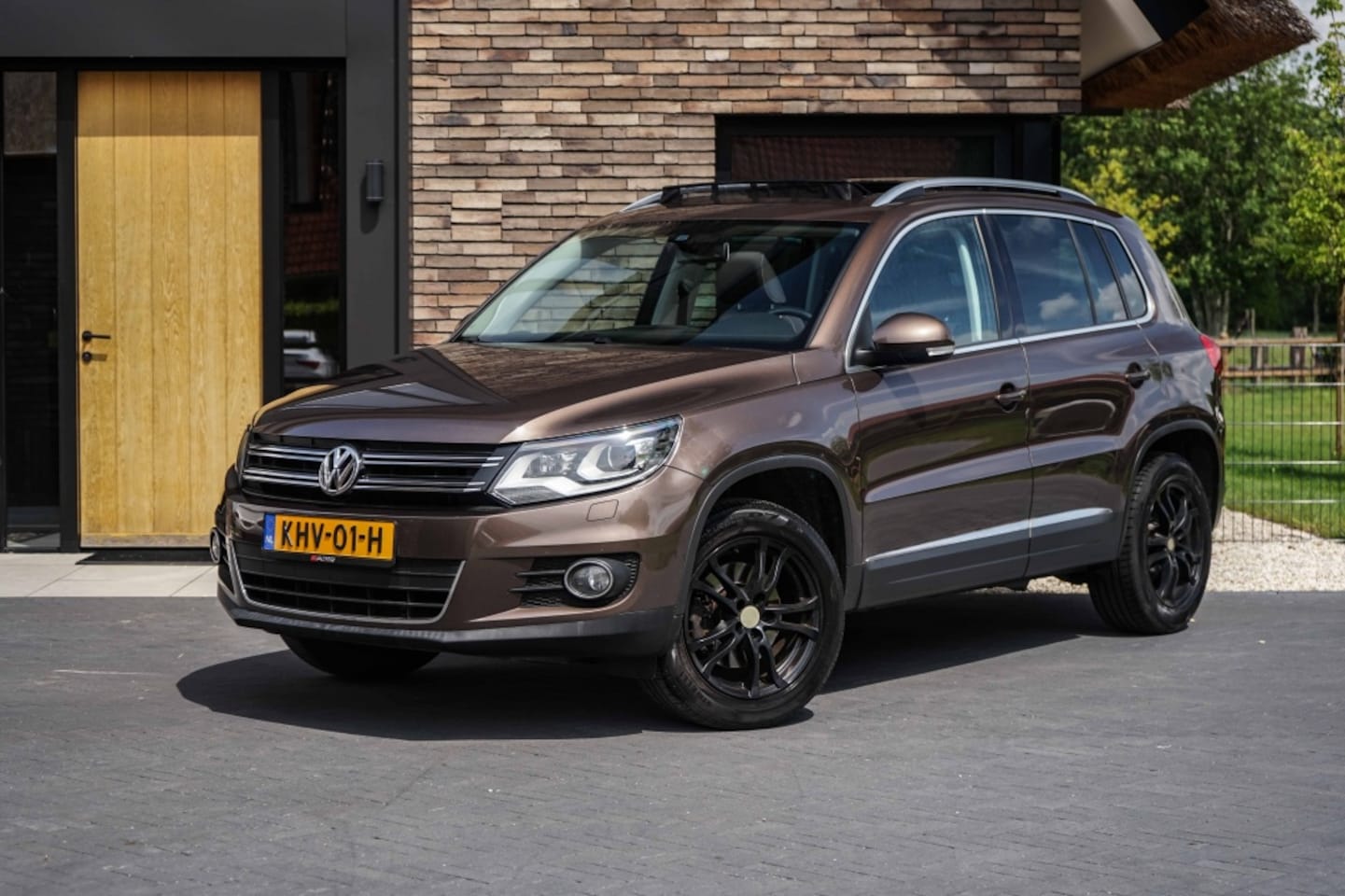 Volkswagen Tiguan - 1.4 TSI Sport & Style BMT 160PK Panorama - AutoWereld.nl