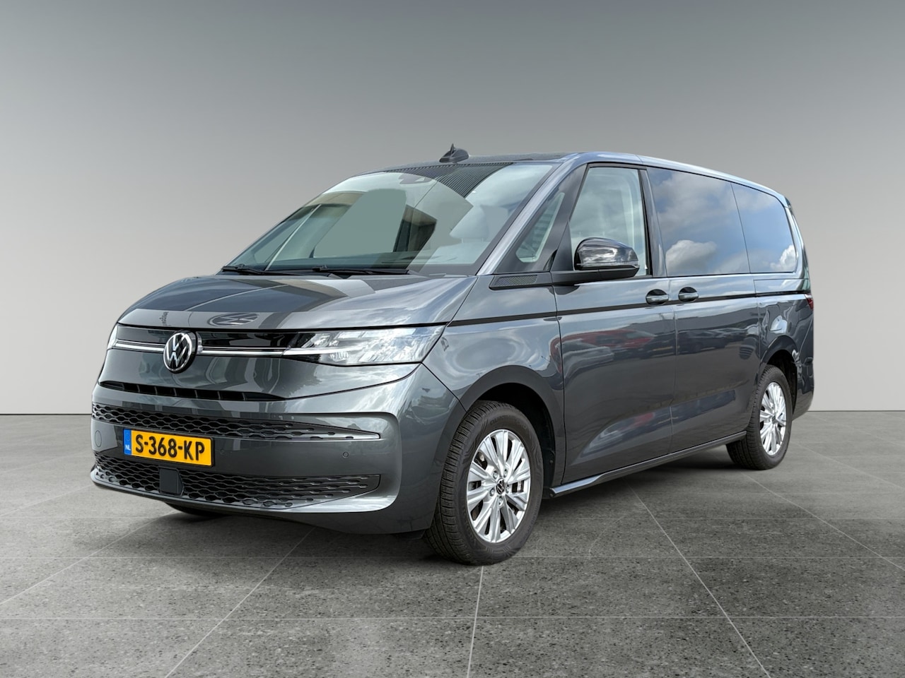 Volkswagen Multivan - 1.4 eHybrid L2H1 Life business | Elektrische schuifdeuren | Trekhaak | Art Velours | Head - AutoWereld.nl