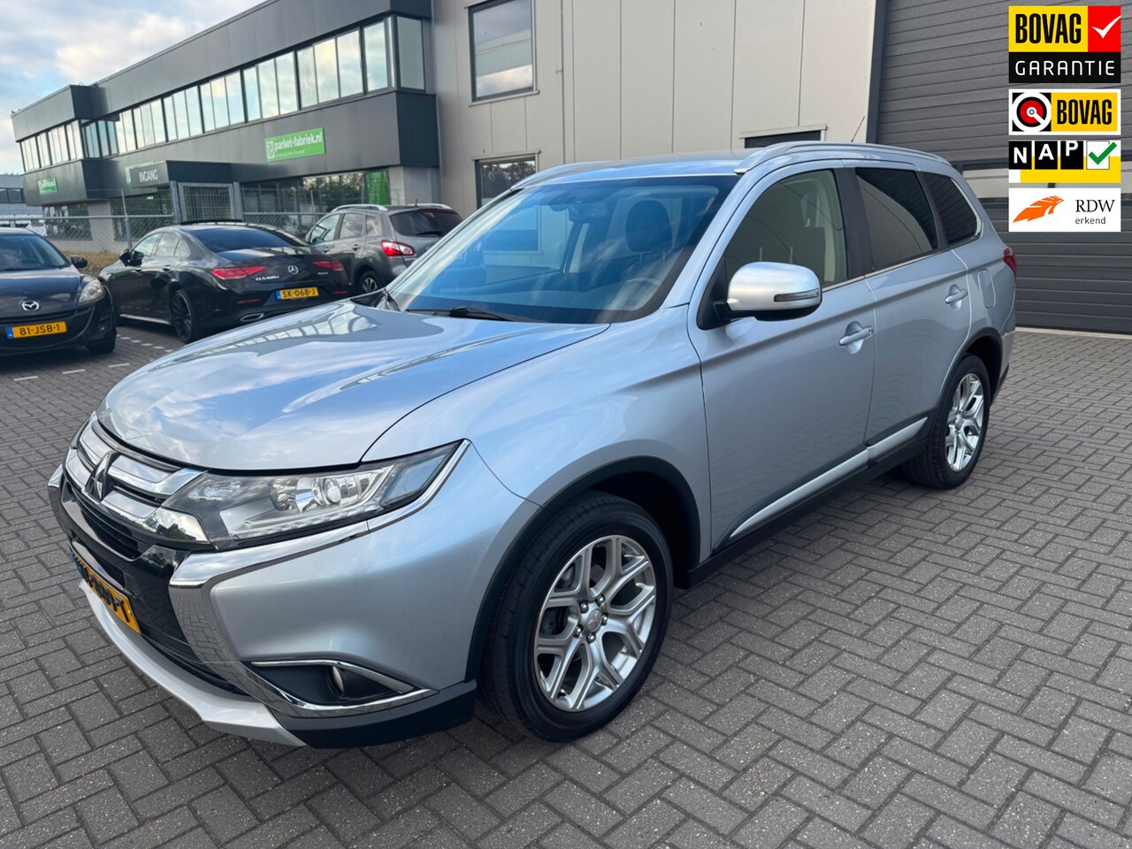 Mitsubishi Outlander - 2.0 Business Edition 2.0 Business Edition - AutoWereld.nl