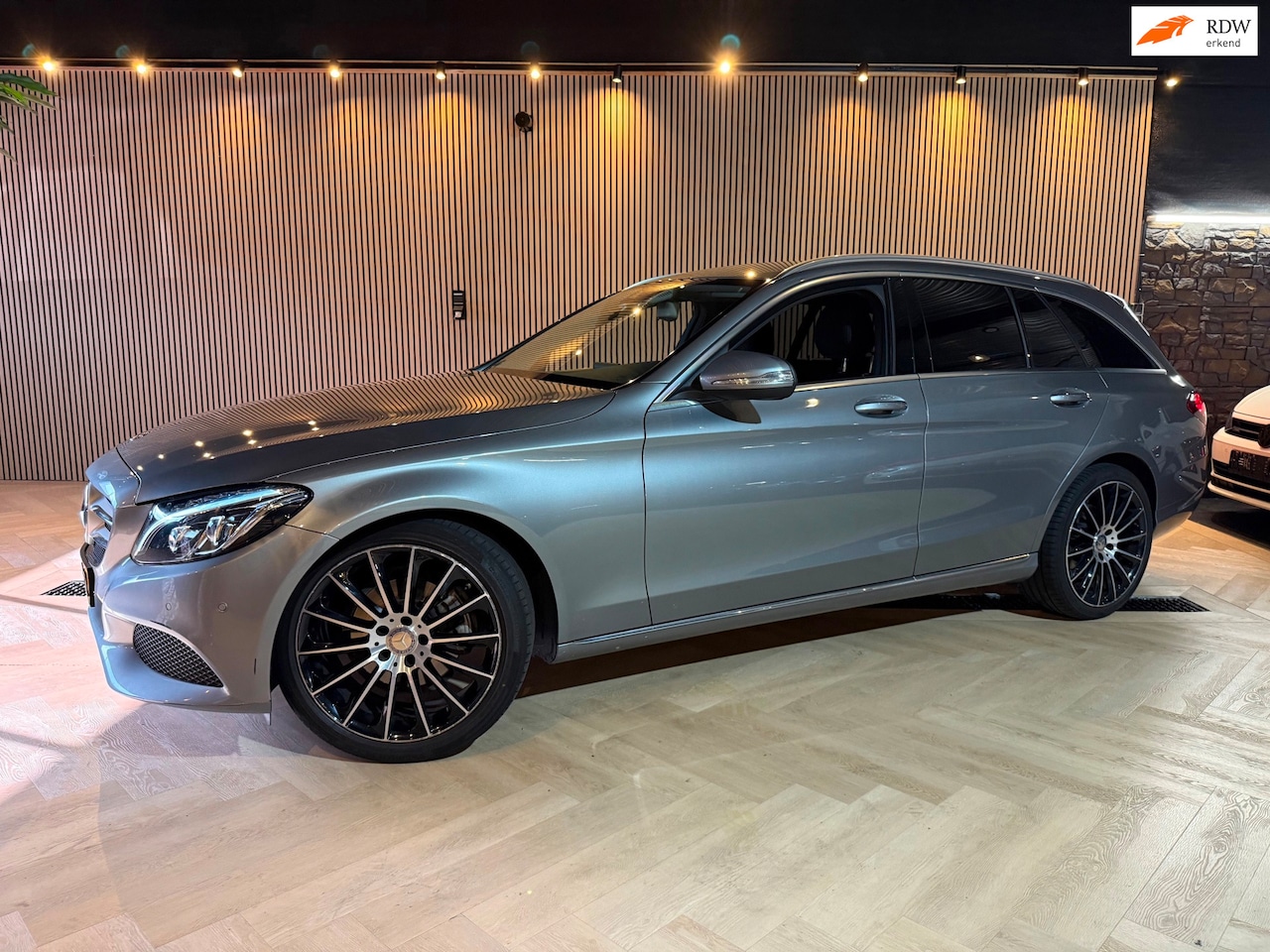 Mercedes-Benz C-klasse Estate - 220 | Navi | Cruise | Led - AutoWereld.nl