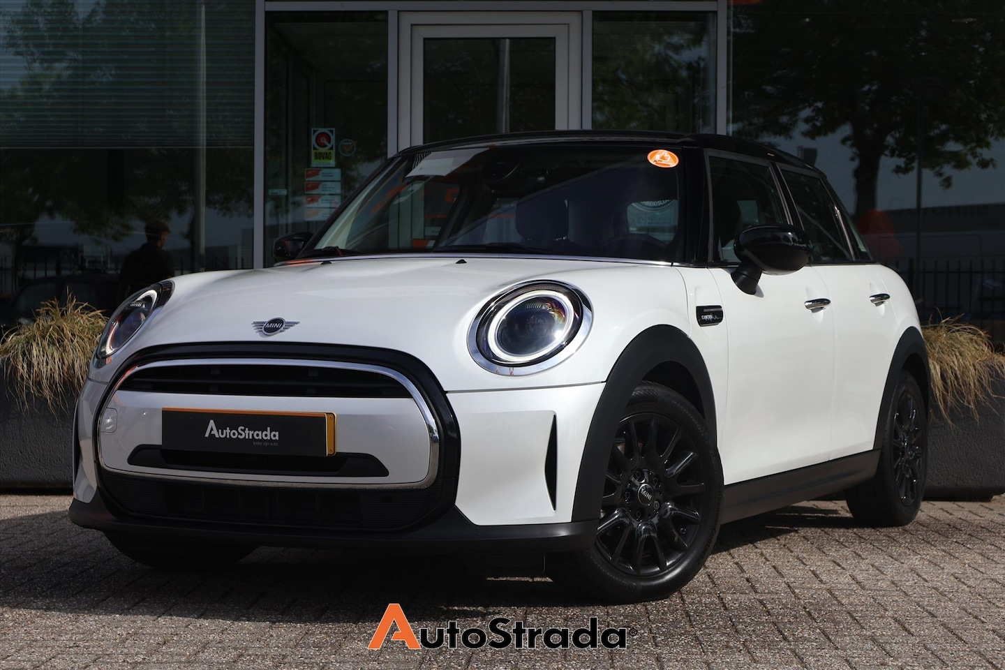 MINI Cooper - 5-Deurs (f55) 1.5 Camden Edition 136pk AUT I Climate I ACC | Carplay | Navi I LED I Union - AutoWereld.nl