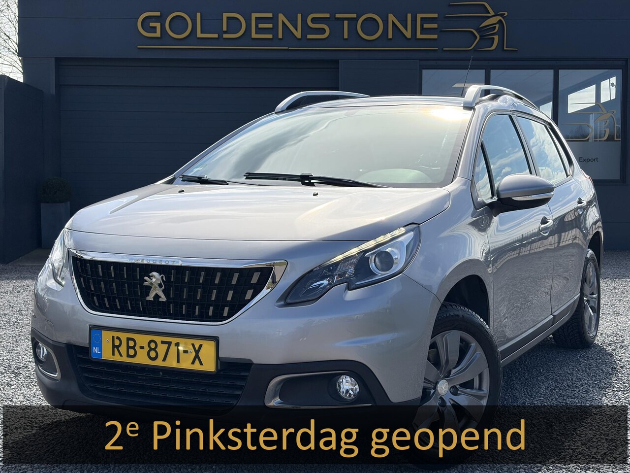 Peugeot 2008 - 1.2 PureTech Blue Lion 2e Eigenaar,Pano,Navi,Trekhaak,110pk,Dealer Onderhouden,Airco,Cruis - AutoWereld.nl