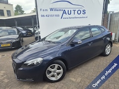 Volvo V40 - 1.6 T3 Kinetic