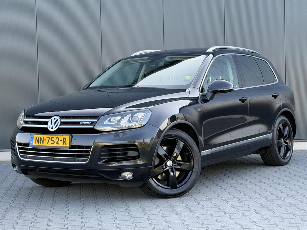 Volkswagen Touareg - 3.0 TSI Highline Panoramadak - Leder - Luchtvering - AutoWereld.nl