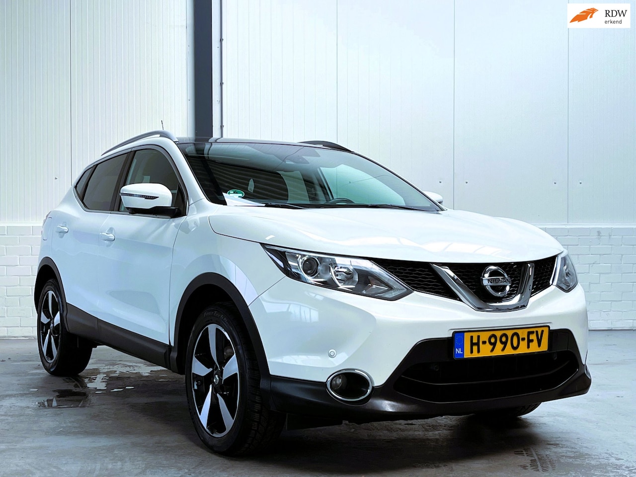 Nissan Qashqai - 1.2 Connect Edition 360 Camera|Pano|Trekhaak - AutoWereld.nl
