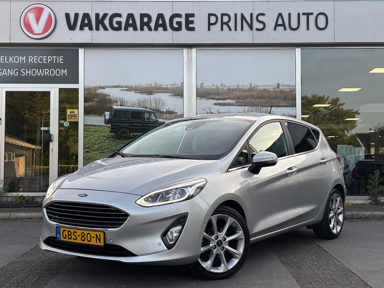 Ford Fiesta - 1.0 EcoBoost Vignale ACHTERUITRIJ CAM.|CLIMA|STOELVERW.|CRUISE| 18906 | 5137 - AutoWereld.nl