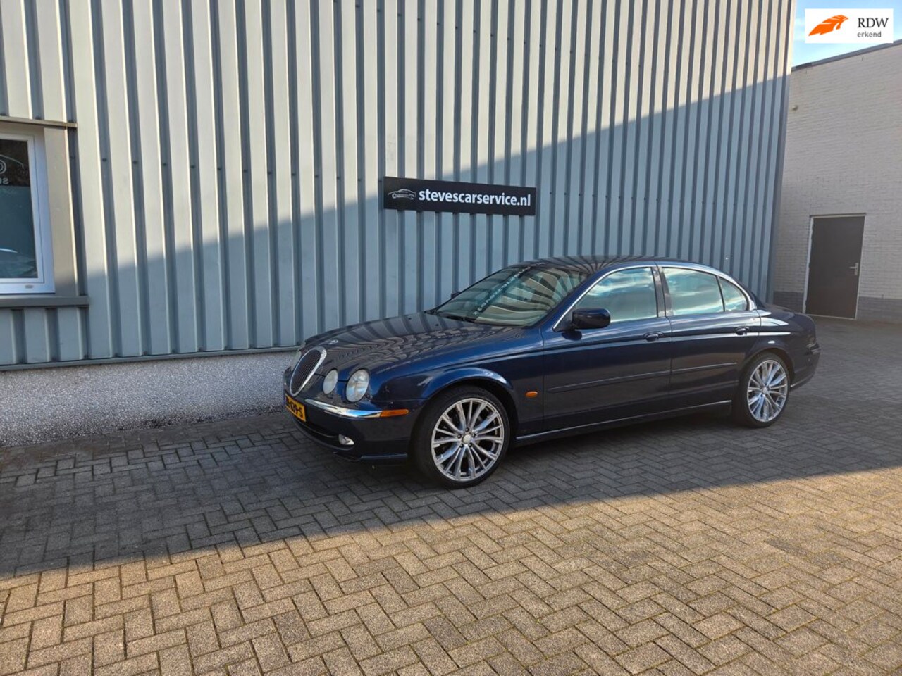 Jaguar S-type - 3.0 V6 Executive 210 dkm met apk tot dec lees tekst - AutoWereld.nl