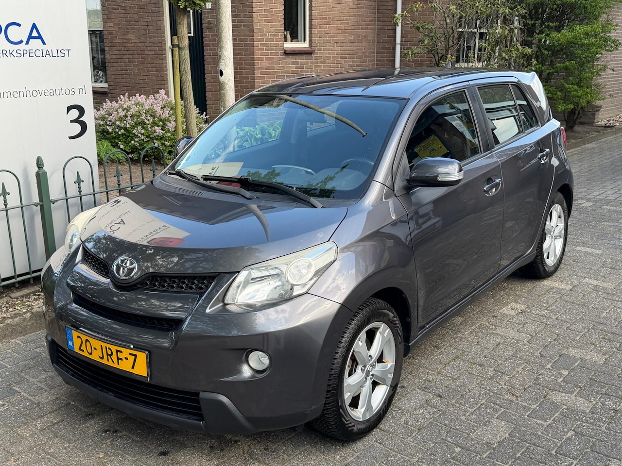 Toyota Urban Cruiser - 1.3 VVT-i Aspiration 1.3 VVT-i Aspiration - AutoWereld.nl