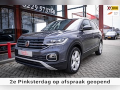Volkswagen T-Cross - 1.5 TSI Style Automaat 150pk | Virtual cockpit | Led | Trekhaak | Adapt. Cruise | Stoelver
