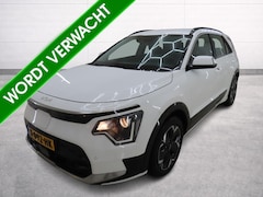 Kia Niro EV - DynamicLine 64.8 kWh | SOH 100% | 3 Fase laden | Trekhaak | Apple Carplay/Android | Cruise