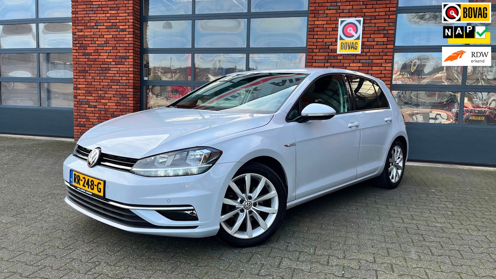Volkswagen Golf - 1.5 TSI Highline | Apple Carplay | Camera | Led achterlichten | - AutoWereld.nl