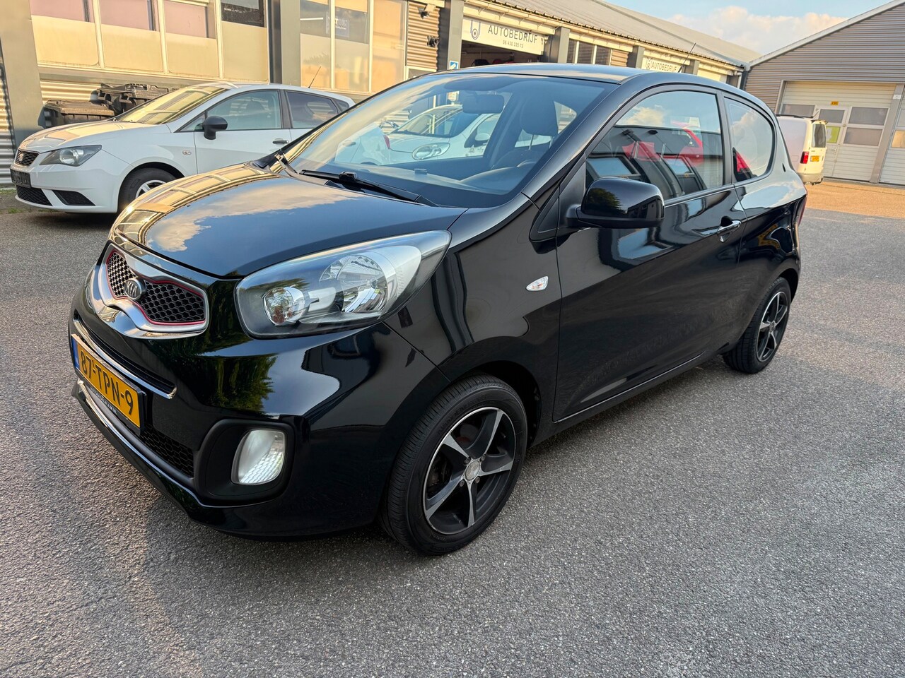 Kia Picanto - 1.2 CVVT Comfort Pack Airco - AutoWereld.nl