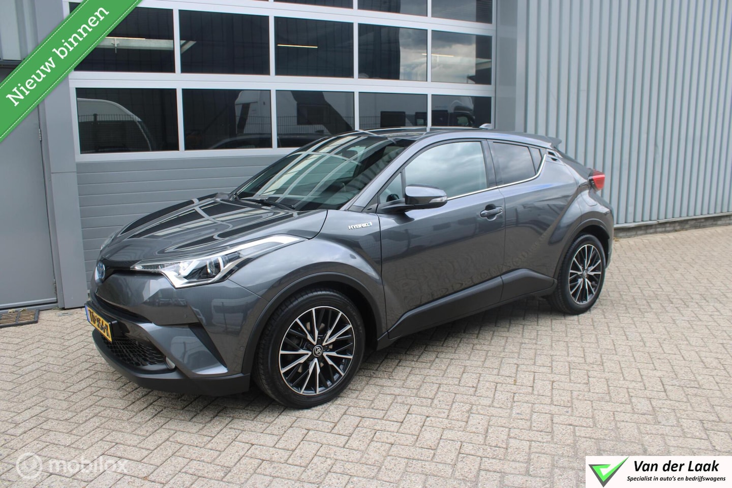 Toyota C-HR - 1.8 Hybrid Dynamic | NL Auto Boekjes | Trekhaak | Parkeersensoren | JBL Soundsysteem. - AutoWereld.nl