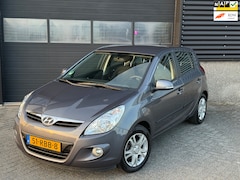 Hyundai i20 - 1.2i i-Motion Airco Navi