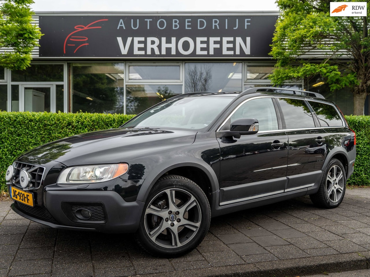 Volvo XC70 - 2.4 D5 Summum | AUTOMAAT | TREKHAAK | XENON | MEMORY + LEDER STOELEN | BLIS | CRUISE | STO - AutoWereld.nl