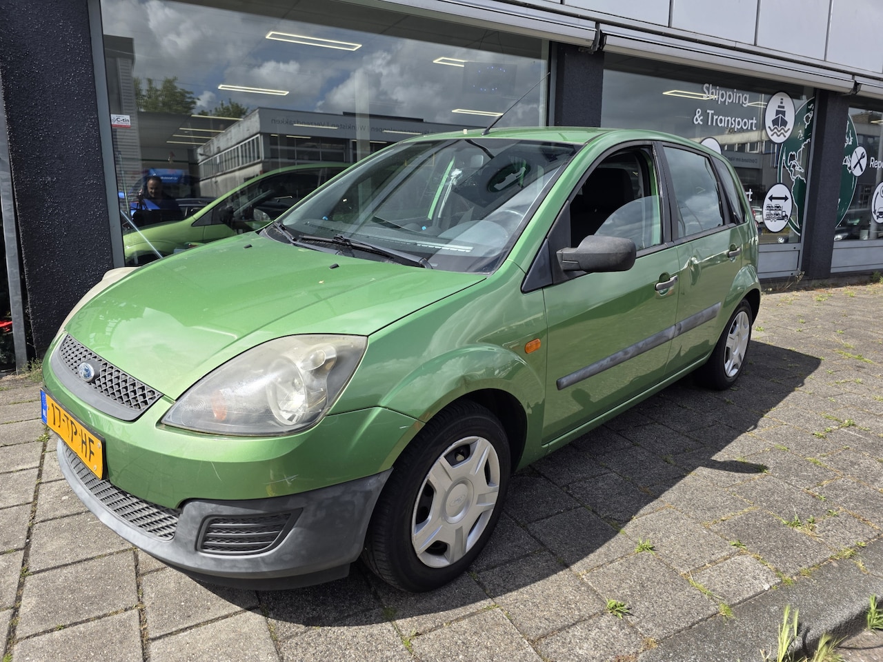 Ford Fiesta - 1.4-16V Futura *Nieuwe APK *Airco - AutoWereld.nl
