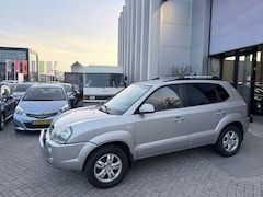 Hyundai Tucson - 2.0i Style AIRCO CRUISE TREKHAAK NAP INRUIL MOGELIJK