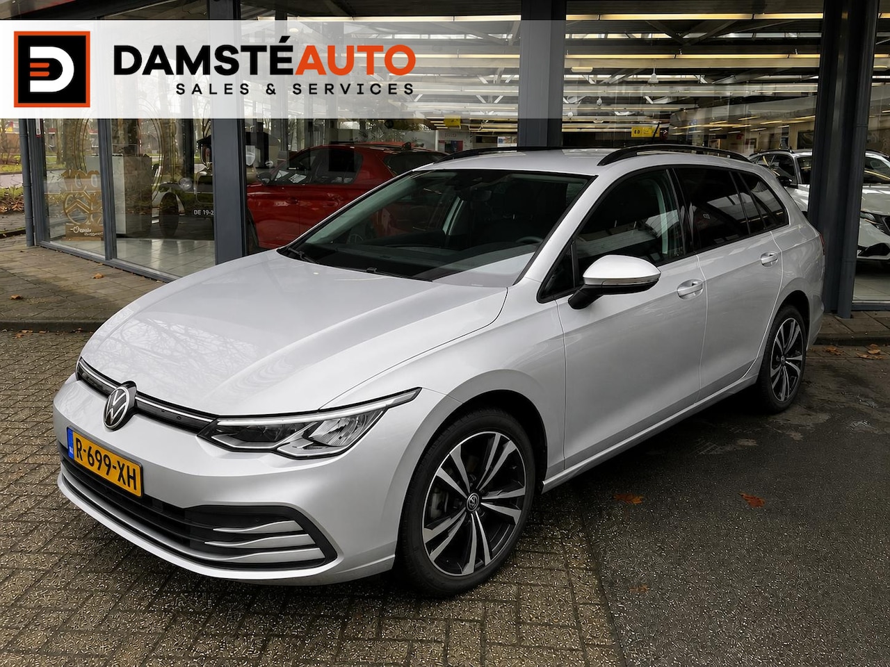 Volkswagen Golf Variant - TSI 110pk Life Business │ Achteruitrijcamera │ Navigatie - AutoWereld.nl