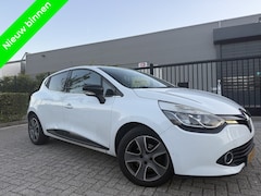 Renault Clio - 1.5 dCi Night&Day Clima Bleutooth Parksensoren