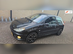 Peugeot 206 - 2.0-16V GTI